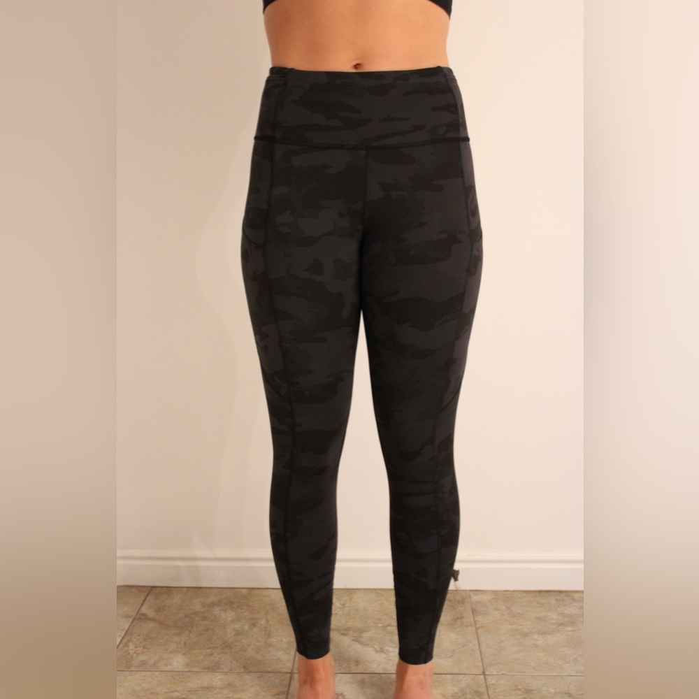 Camo lululemon leggings!